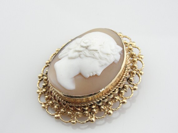 Mid Century Natural Shell Cameo in Filigree Penda… - image 2