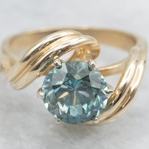 Vintage Blue Zircon Bypass Ring, Yellow Gold Zircon Ring, Blue Zircon Solitaire, Birthstone Ring, Anniversary Gift, Birthday Gift A66465