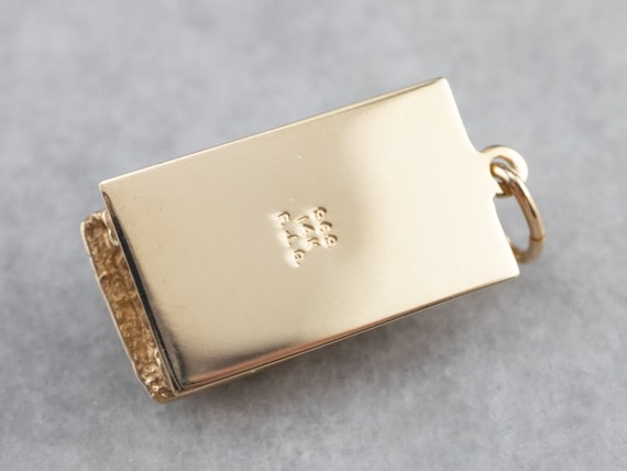 Vintage 14K Gold House Charm Pendant, Detailed Design View 5