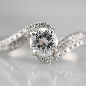 Diamond Bypass Ring, Round Brilliant Diamond Ring, White Gold Diamond Ring, Anniversary Ring, Engagement Ring, Bypass Engagement 34EA6EZX