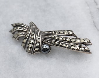 Broche de plata de ley con hematita y marcasita de la época Art Déco