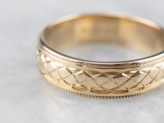 14K Gold Quilted Wedding Band, Engraved Stacking … - image 4