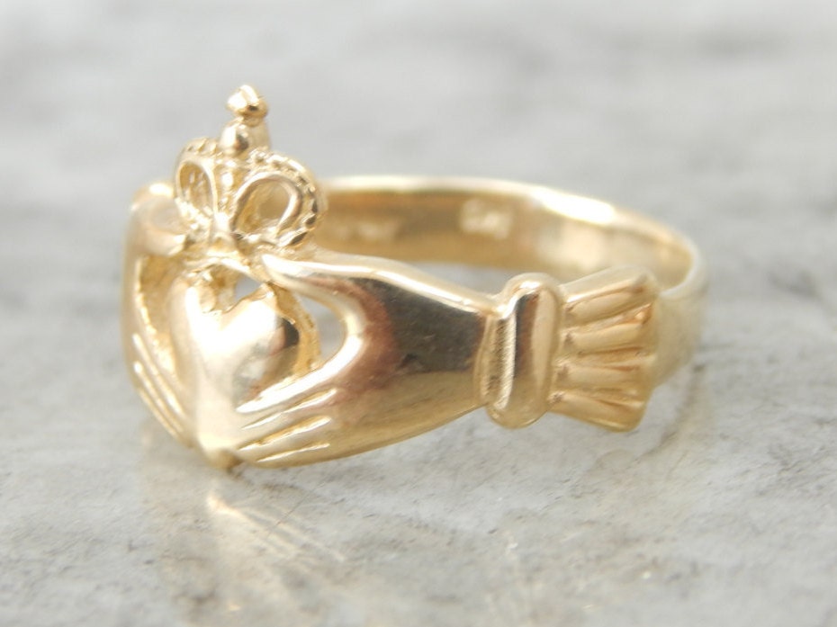 14k Yellow Gold Claddagh Ring Vintage Irish Wedding Unisex | Etsy