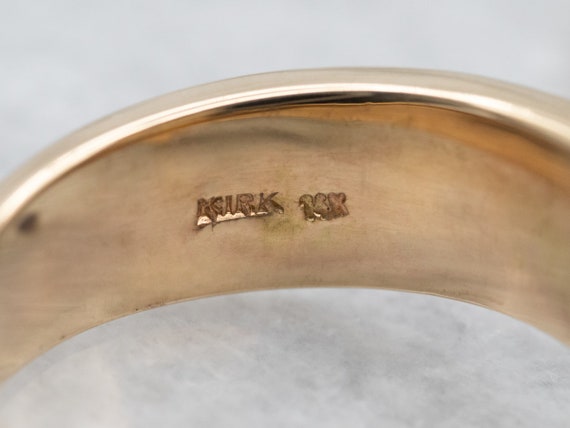 Vintage 14K Gold Triangle Coral Ring, Size 7.5 - image 2