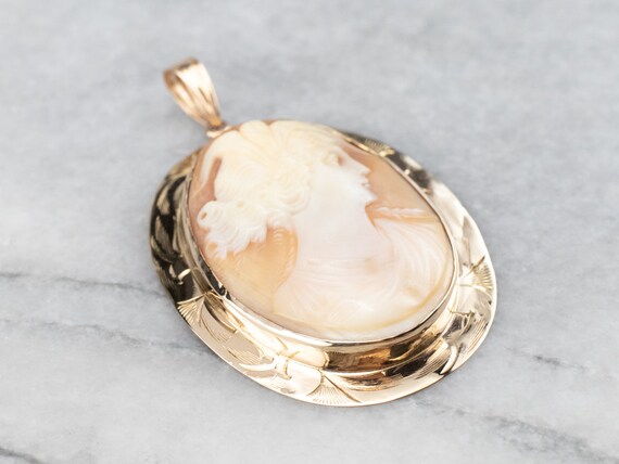 Mid Century Cameo Pedant, Yellow Gold Cameo, Vint… - image 3