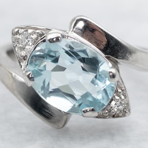 Aquamarine and Diamond Bypass Ring, Oval Aquamarine Ring, Yellow Gold Aqua Ring, March Birthstone, Aquamarine Jewelry A58873