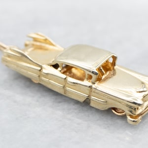 Gelbgold Autocharme mit drehenden Rädern, Gelbgold Autocharme, Gold Autocharme, Gelbgoldcharme, Goldcharme, Autocharme, Charme A34435