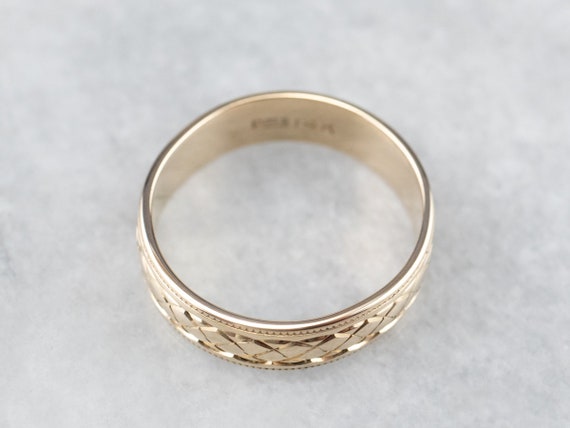 14K Gold Quilted Wedding Band, Engraved Stacking … - image 3