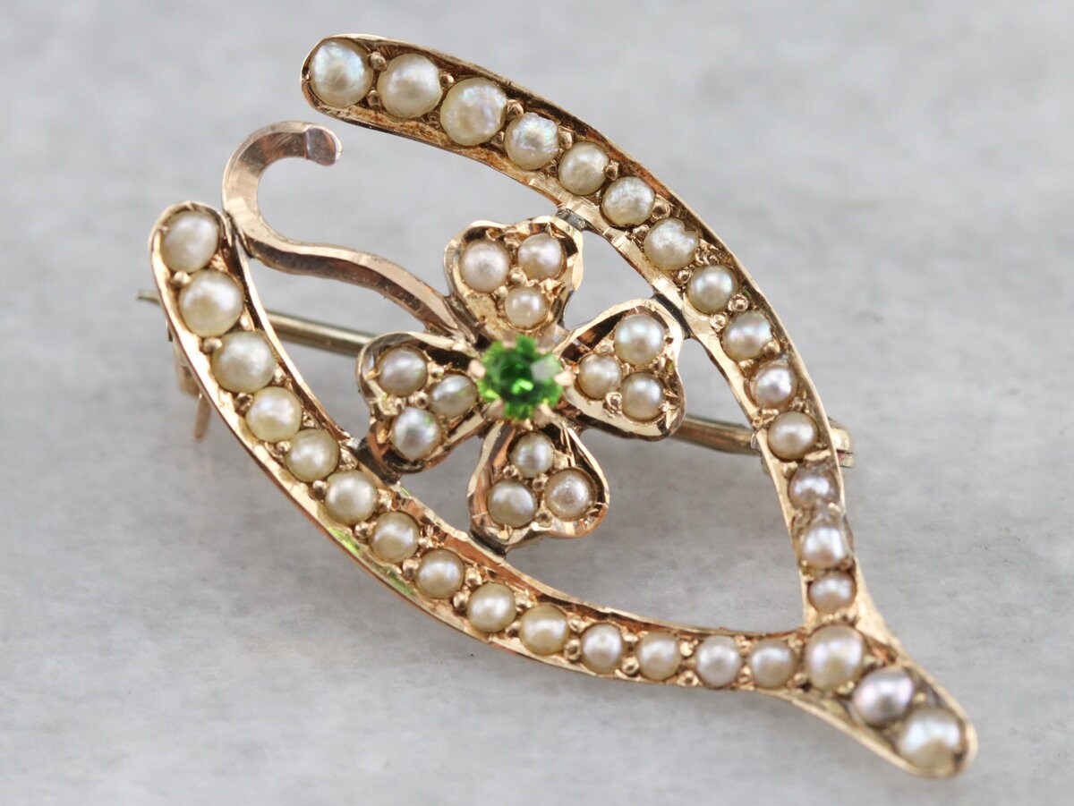 アンティークブローチ　ガーネット✖️パール fit=scale-down,w=1200