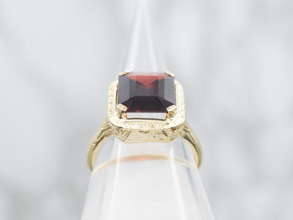 14K Yellow Gold Emerald Cut Garnet Ring, Patterne… - image 3