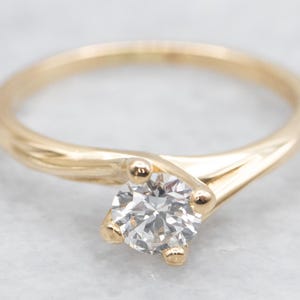 Brilliant Diamond Bypass Engagement Ring, Diamond Engagement, Diamond Solitaire, Solitaire Engagement, Bypass Ring, Diamond Ring A51319