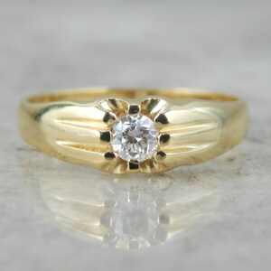 Fine 18K Gold and Diamond Ring from the Victorian Era K68YEE-P