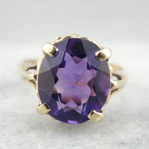 Zambian Amethyst in a Vintage 1960&#39;s Cocktail Ring Mounting 1HH112-N