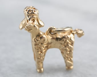 Colgante de oro de 14 quilates con forma de caniche, ideal para amantes de los perros.