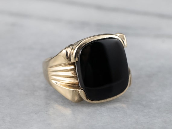 Men's Retro Era Black Onyx Ring, Vintage Gold Ony… - image 3