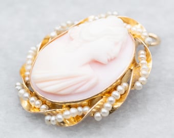 Pendentif Ancien Or 18k Avec Camée En Corail Et Perle De Corail - Circa 1900
