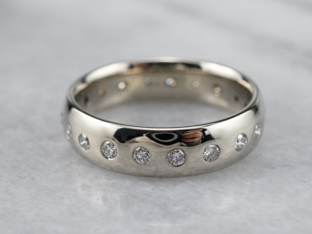 Alliance en or blanc et diamants, Alliance diamants, Alliance Étoile, Alliance éternité, Alliance anniversaire, Alliance à superposition, Bague à superposition VNP1E5CA