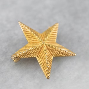Textured Gold Star Pin, Yellow Gold Star Brooch, Star Brooch Pin, Celestial Jewelry, Unisex Gift, Star Jewelry 5QNAKHD3 image 2
