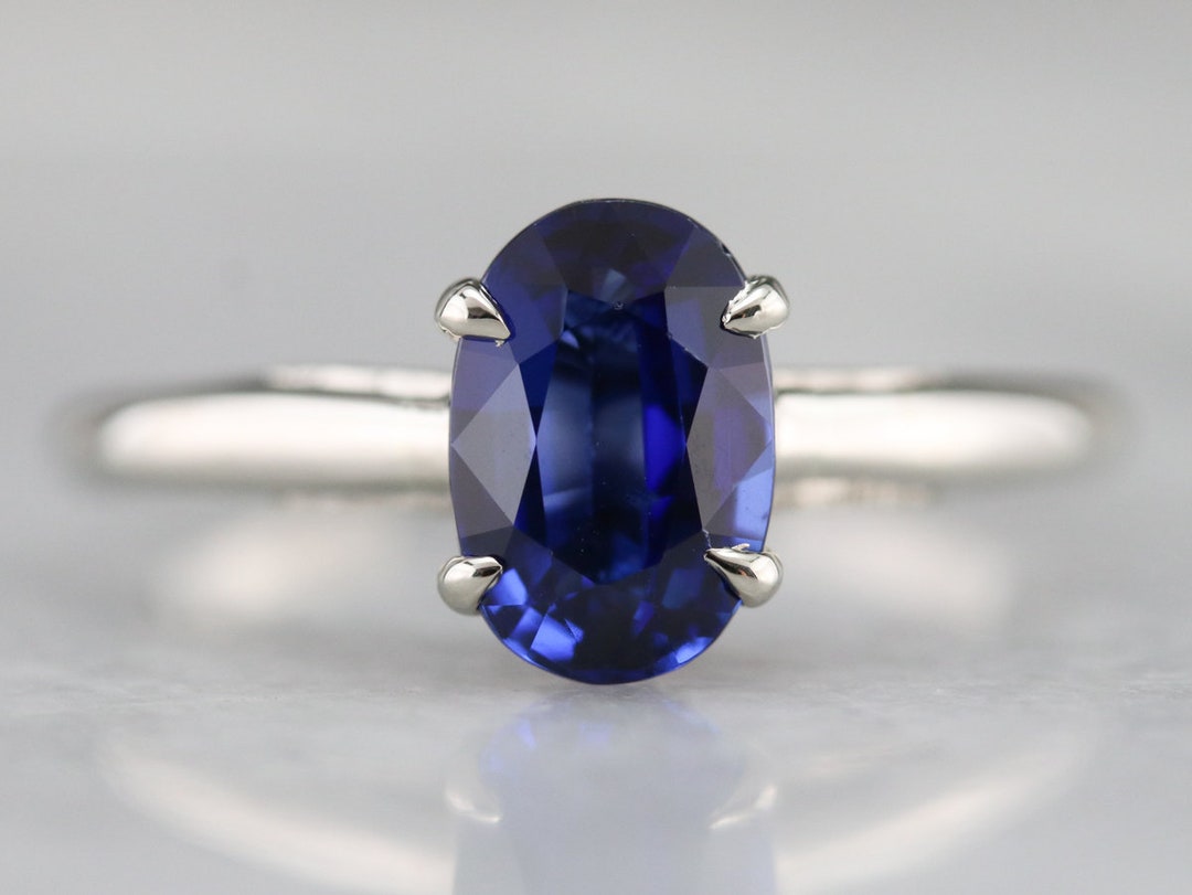 Classic Oval Sapphire Ring Sapphire and Diamond Ring - Etsy