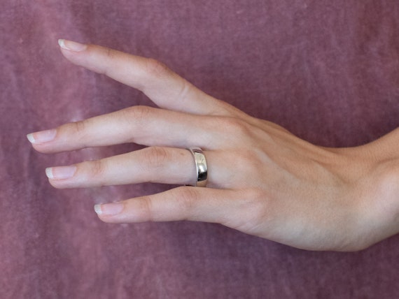 CRB4241900 - Anillo Trinity En Forma De Cojín, Tamaño Clásico, Pavé
