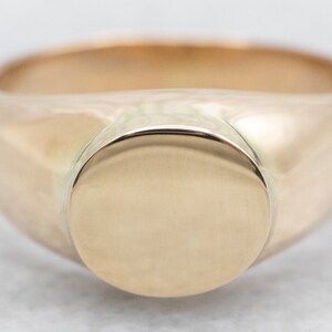 Yellow Gold Plain Signet Ring with East to West Oval Top, Plain Signet Ring, Oval Signet Ring, Gold Signet Ring, Signet Ring, Ring A42837