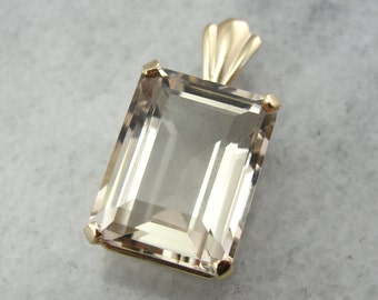 Golden Champagne Quartz Pendant for Day or Evening 8P3PV3-R