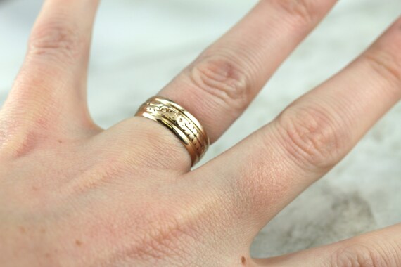 Never Forget Me: Engraved Yellow Gold Wedding Ban… - image 4