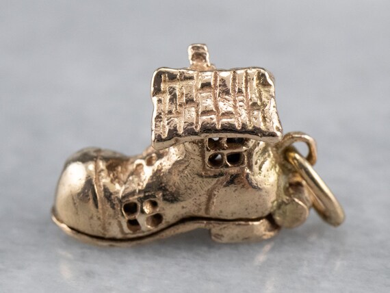 Gold shoe pendant best sale