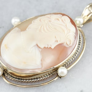 Vintage 14K Gold Shell Cameo Pendant with Pearls
