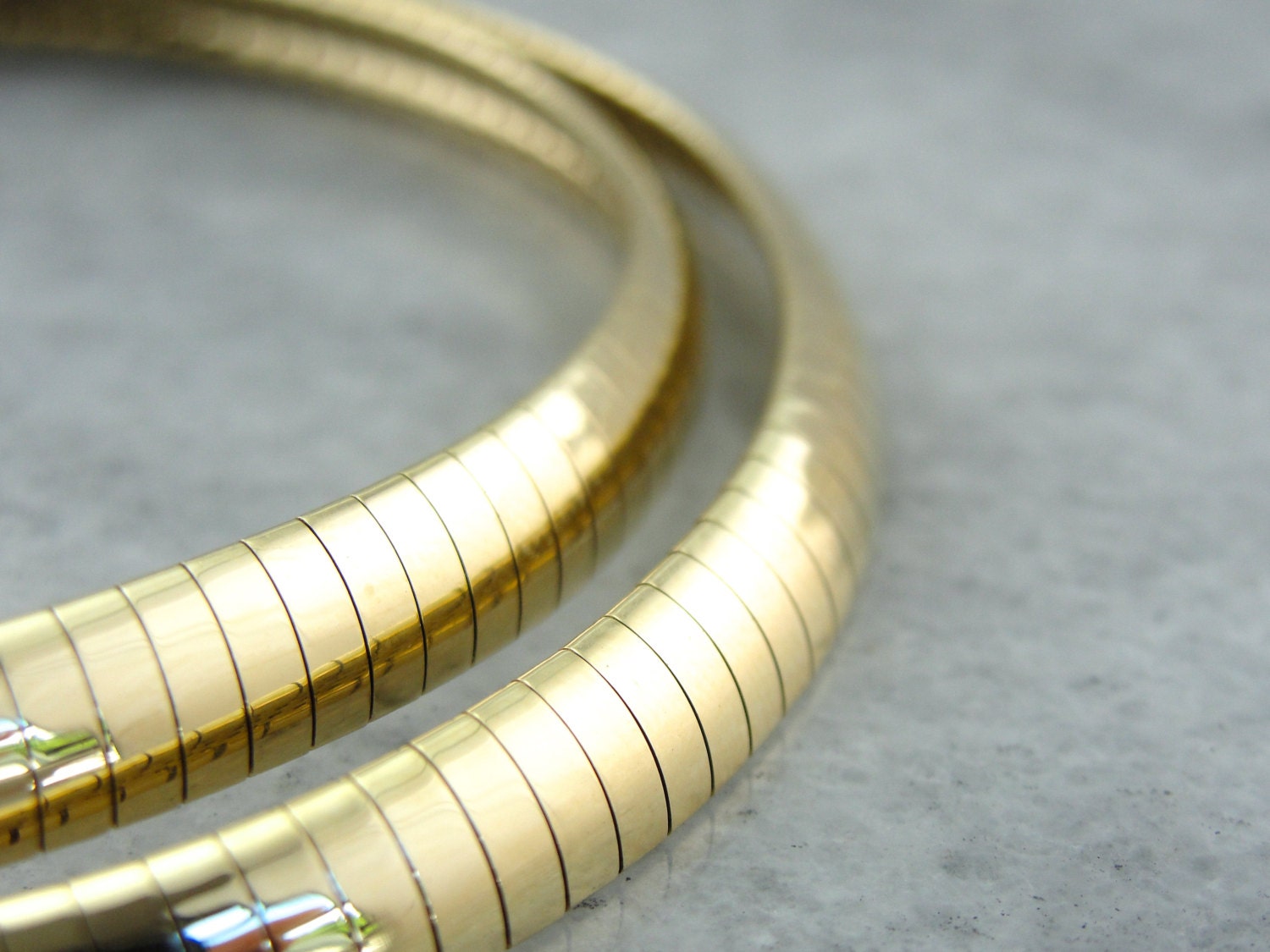 Sleek Italian Omega Style Yellow Gold Collar Necklace