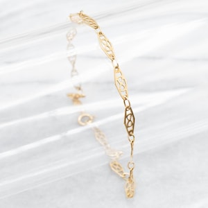 Lovely Filigree Link Bracelet, Filigree Link Bracelet, Yellow Gold Bracelet, Link Bracelet, Gold Bracelet, Gold Filigree Bracelet A39681