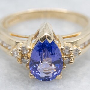 Pear-Cut Tanzanite Diamond Ring, Yellow Gold Tanzanite Ring, Round Tanzanite Ring, Birthday Gift, Right Hand Ring, Purple Stone Ring A65074