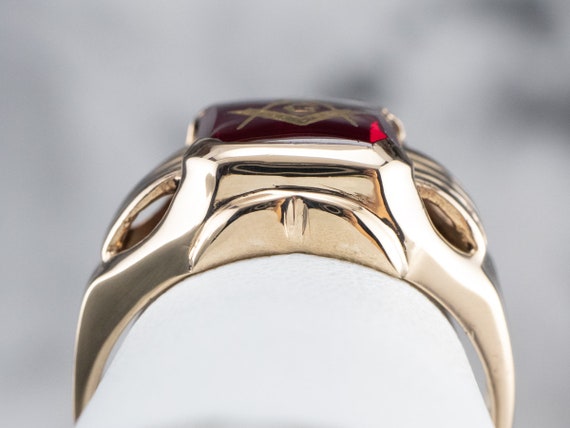 Vintage 10K Yellow Gold Masonic Ring, Ruby Glass,… - image 8