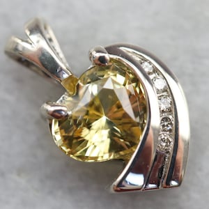 Modernist Yellow Sapphire and Diamond Pendant, White Gold Sapphire Pendant, Sapphire Necklace, Anniversary Gift, Layering Pendant 4H9CEWLD