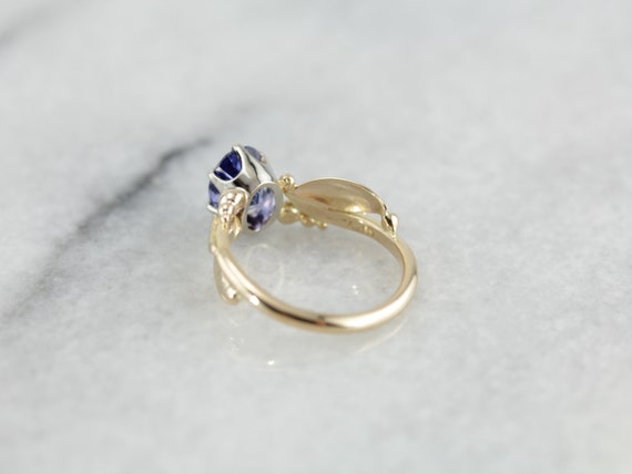 Indigo Blue Sapphire Gemstone set in a Vintage Le… - image 3