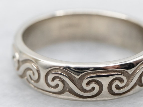 Vintage 14K White Gold Wave Pattern Band, Unisex … - image 2