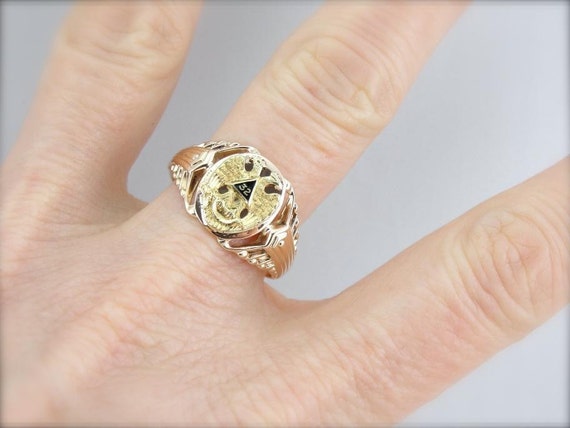 Simply Handsome Vintage Masonic Ring In Rose Gold… - image 5