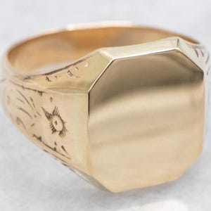 Antique Gold Signet Ring, Victorian Signet, Floral Signet Ring, Birthday Gift, Ladies Signet Ring, Personalized Ring A52186