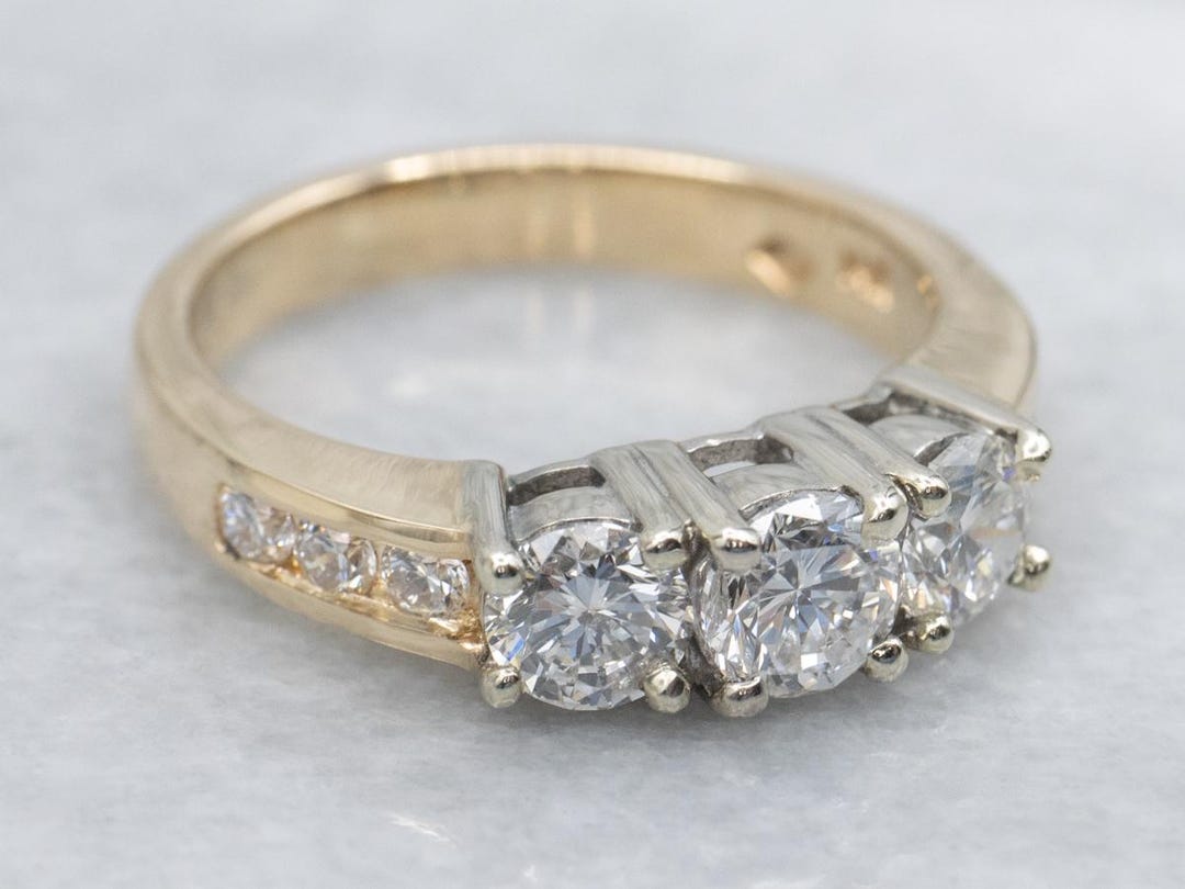Classic Round Brilliant Three Stone Diamond Engagement Ring - Etsy