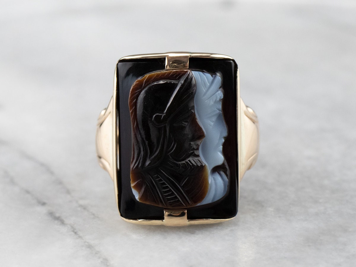 Cameo ring deals meaning