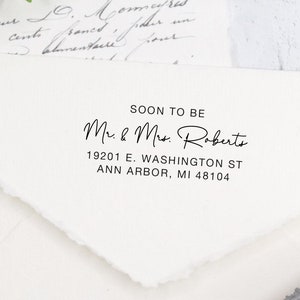 Bald Adressstempel, personalisierter Adressstempel, selbstfärbender Adressstempel, Brautgeschenk, Hochzeitsgeschenk. Personalisierter Stempel 2,5x2,5 cm - A105