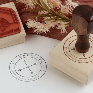 Tampon logo personnalisé pour entreprise, image de marque, emballage. Tampon personnalisé pour toutes les occasions, Tampon auto-encreur, Tampon personnalisé