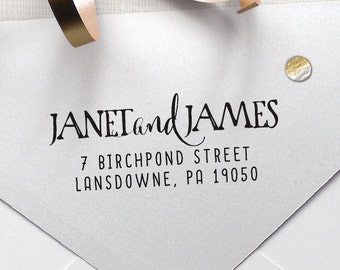 Pode incluir: Envelope branco com um carimbo de endereço de retorno preto que diz "JANET and JAMES 7 BIRCH POND STREET LANSDOWNE, PA 19050".