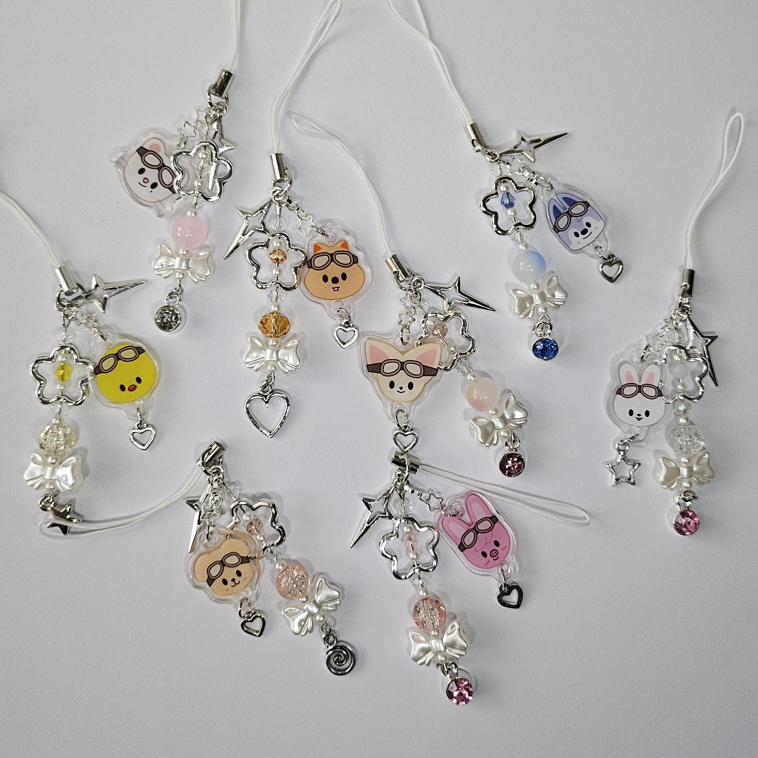 チャンビン スマホ関連のグッズ Stray kids phone charms - Etsy 日本