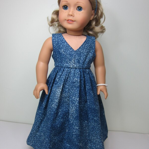 Batik de vêtements-Cute denim poupée American Girl laver maxi robe et bandeau.
