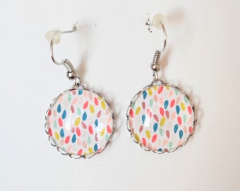 Boucles d'oreilles cabochons gouttes multicolores