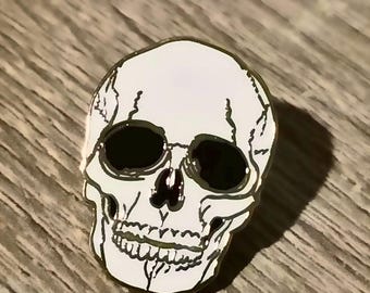 Gold Metallic Human Skull Enamel Pin