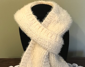 Hand Knit Scarf Cream (Item #287)