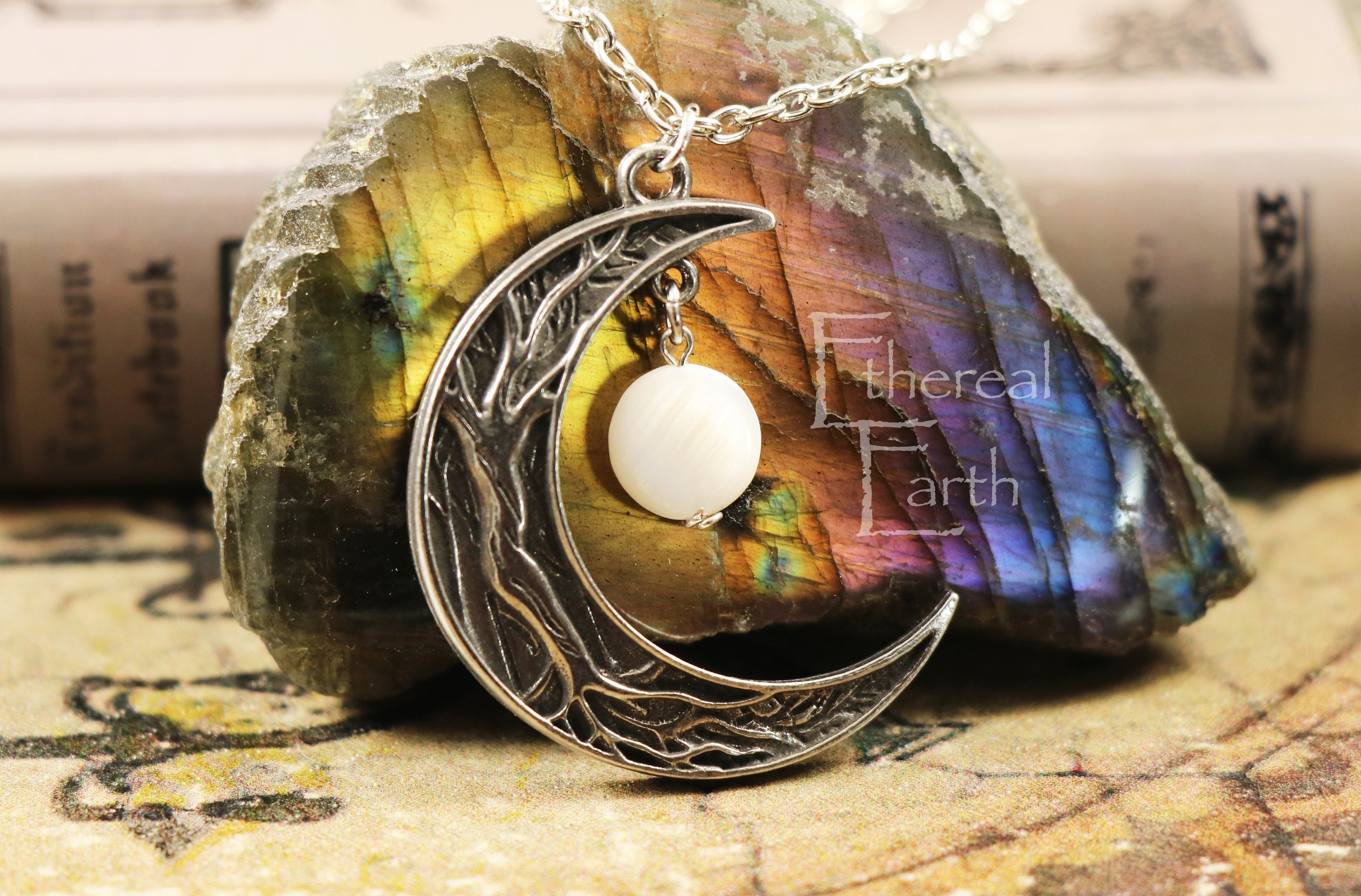 mother of pearl crescent moon pendant