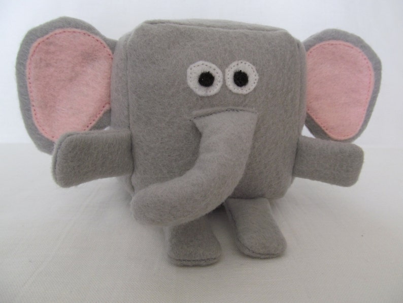 Jungle animals PDF pattern, Felt Cubes, Blocks, Plush, Toy Sewing Pattern, Elephant, lion, parrot, monkey blocks, Animal cubes image 2